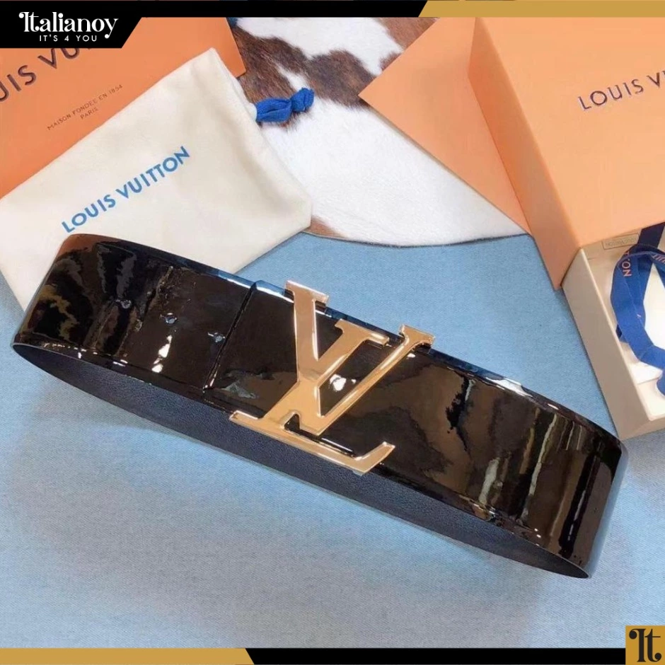 Black Louis Vuitton belt