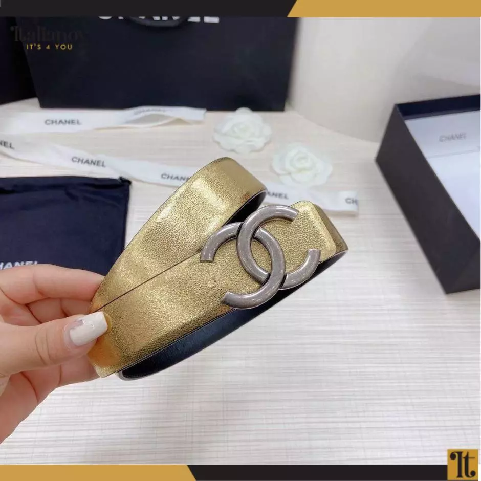 Golden Chanel belt