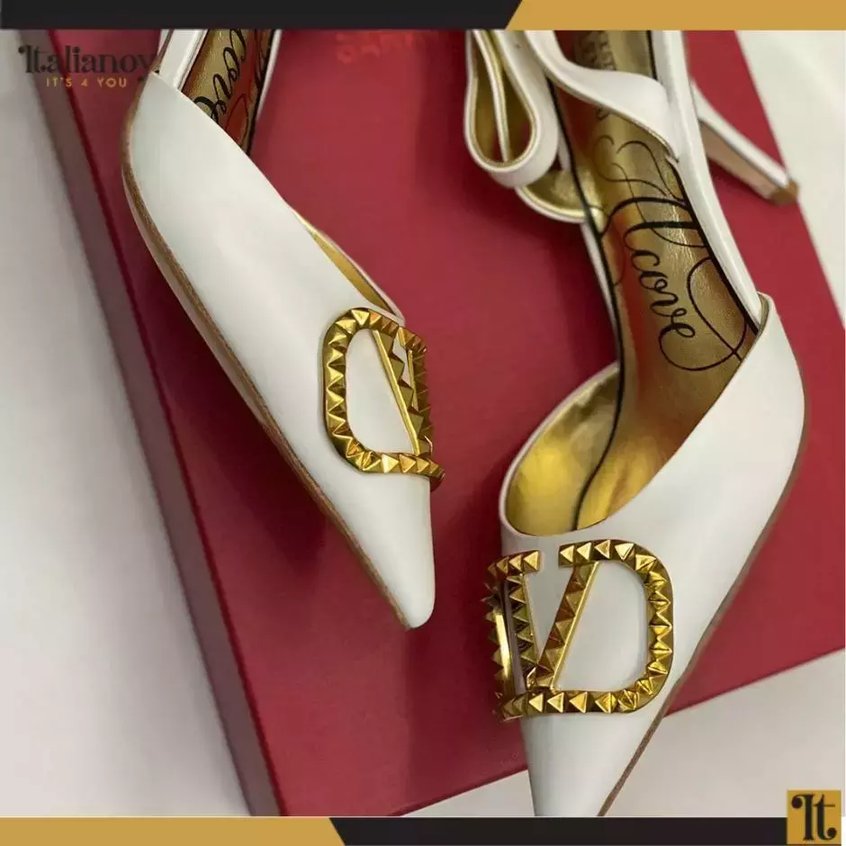 Valentino Garavani Off-White Alcove Rockstud Heels