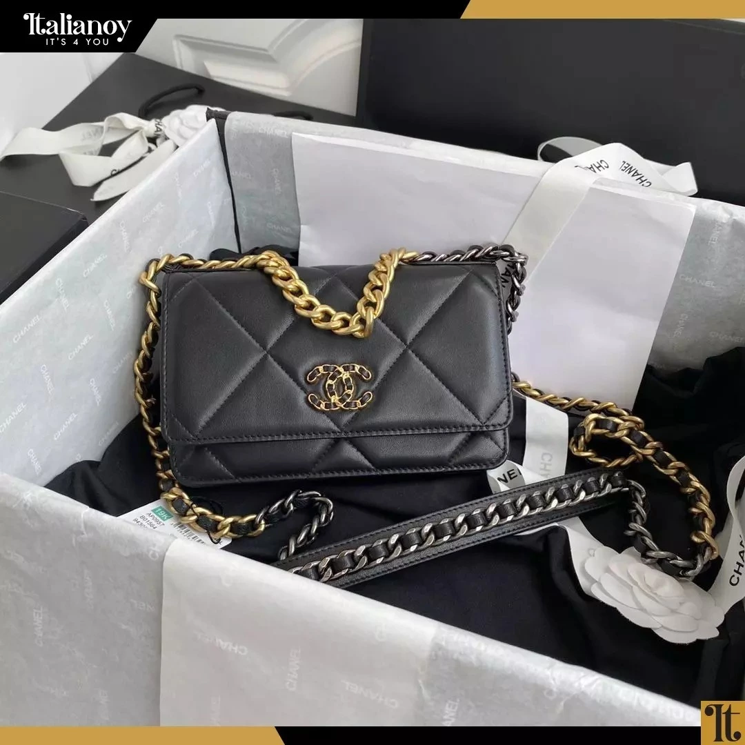 chanel top handle bag black