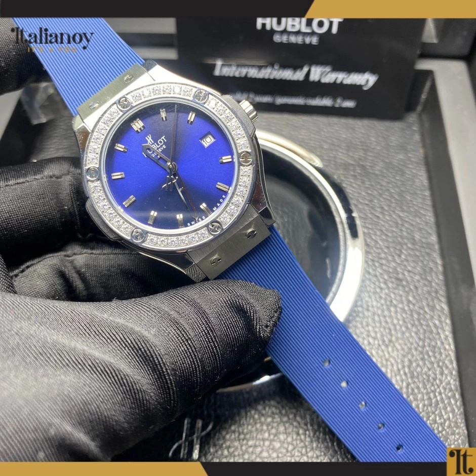 CLASSIC FUSION TITANIUM BLUE 33 mm