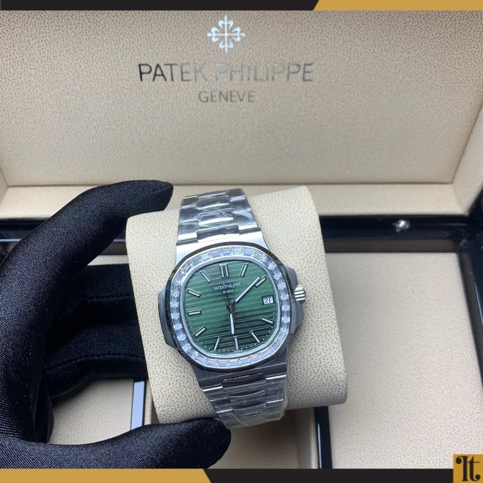 Patek Philippe Nautilus Silver - Green
