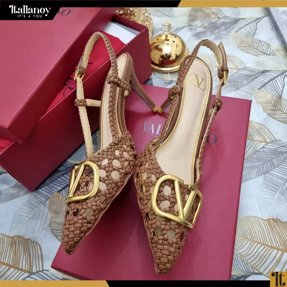 Valentino Garavani VLogo patent leather slingback pumps Brown