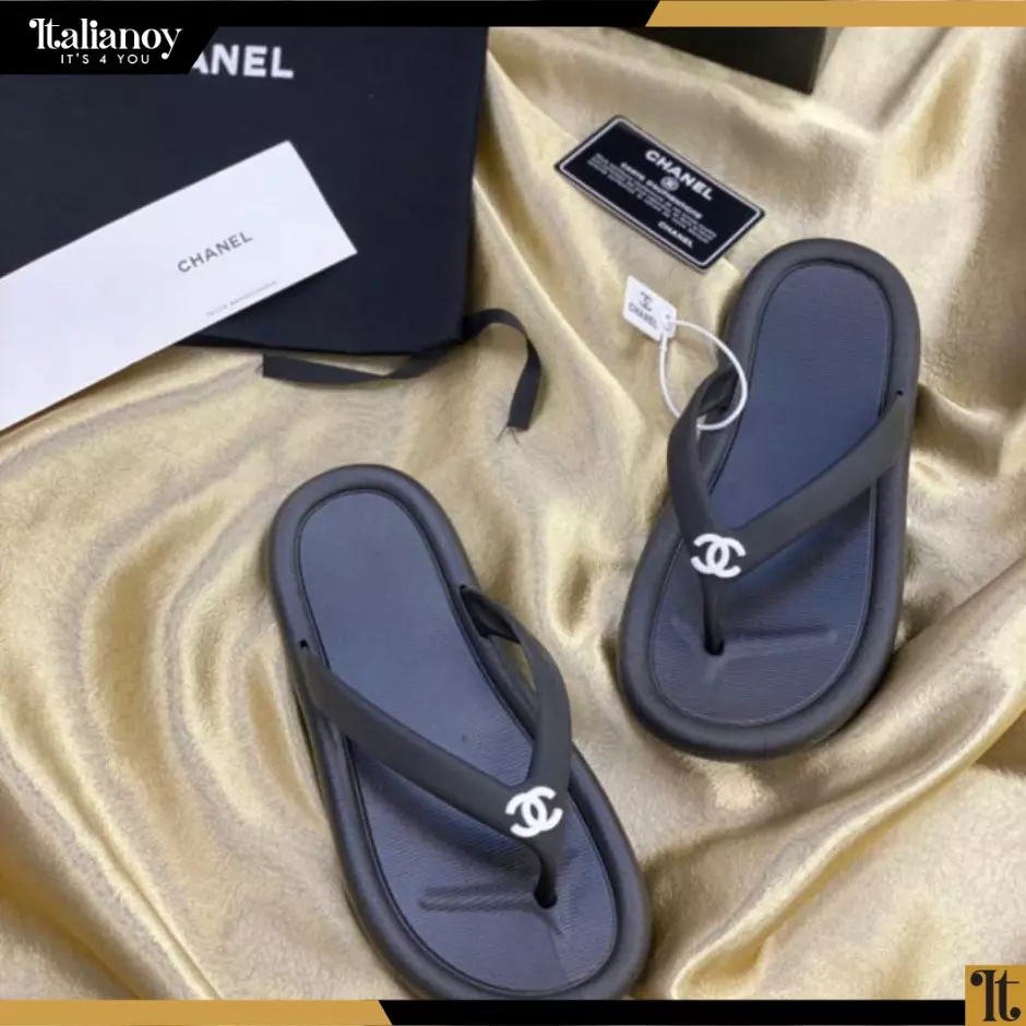 Chanel Black Flat Slipper