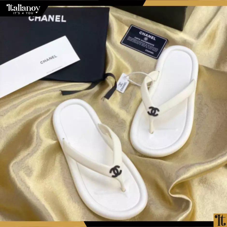 Chanel Black Flat Slipper