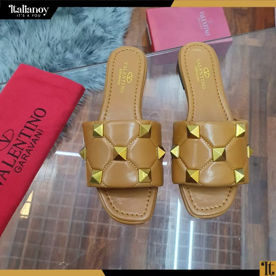 Valentino Garavani Brown