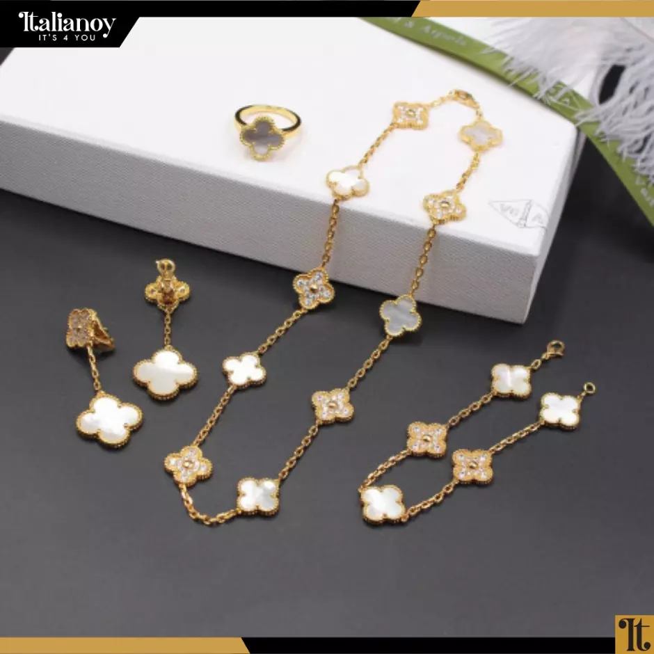 Van Cleef Vintage Alhambra Set Bracelett&Ring&Earring White