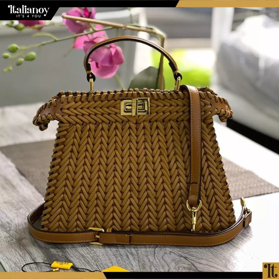 PEEKABOO ISEEU MEDIUM WOVEN STRAW BAG