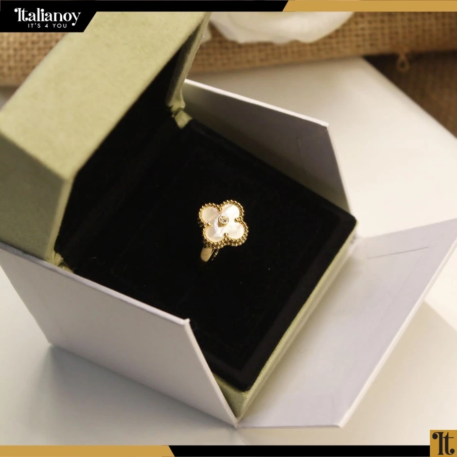 Van Cleef & Arpels Vintage Alhambra White Gold