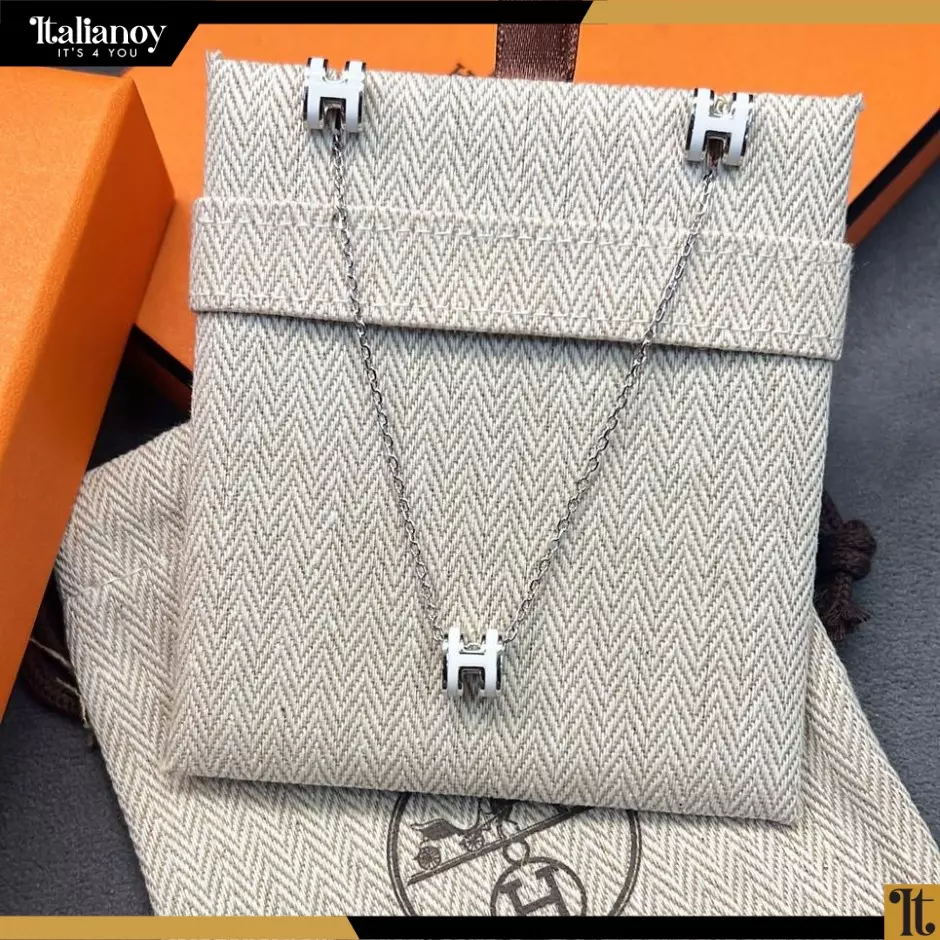 Hermes Pop H Pendant Necklace & earinings white in Silver Plated Coral