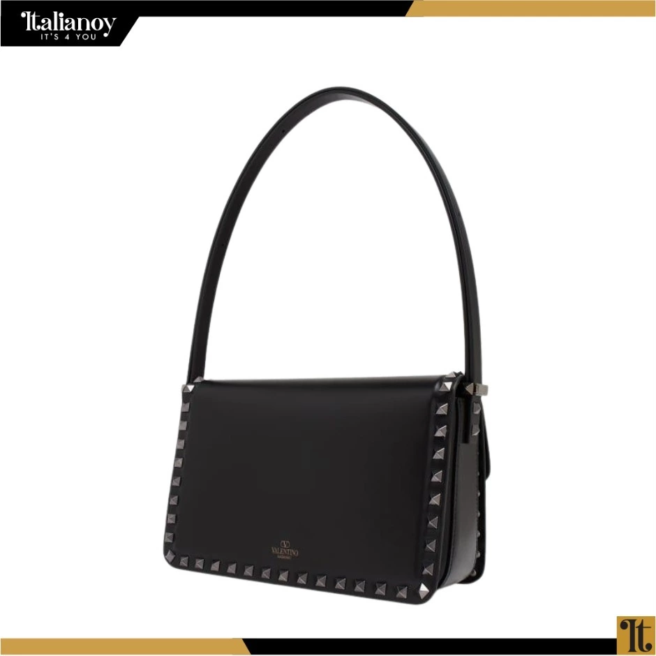 SMALL ROCKSTUD23 SMOOTH CALFSKIN SHOULDER BAG