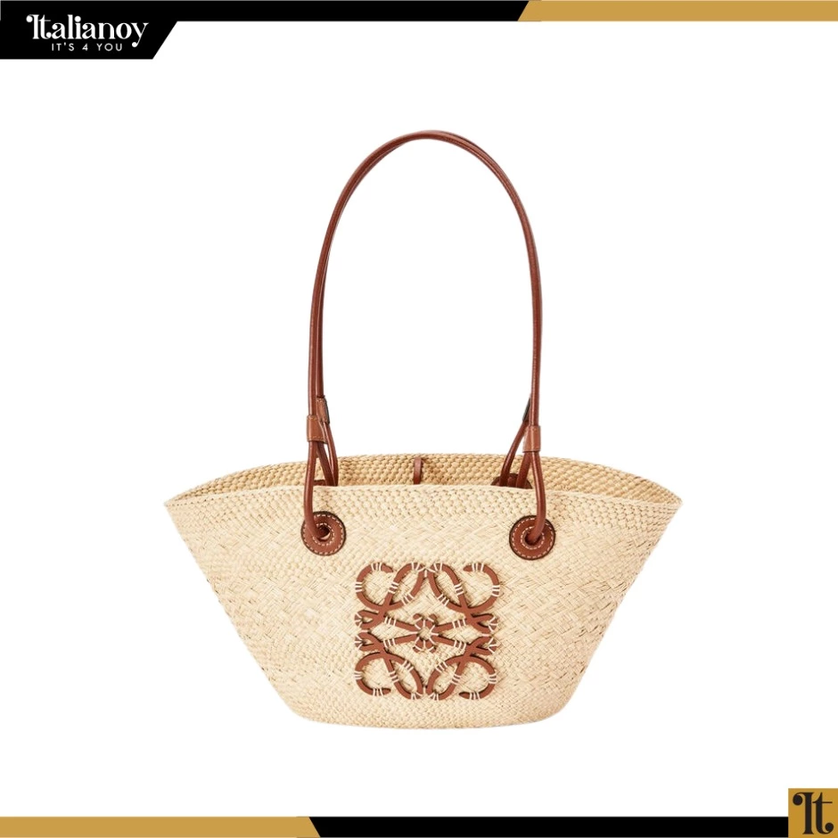 small-anagram-basket-bag-in-iraca-palm-and-calfskin