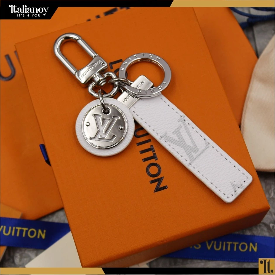 Neo LV Club Bag Char...