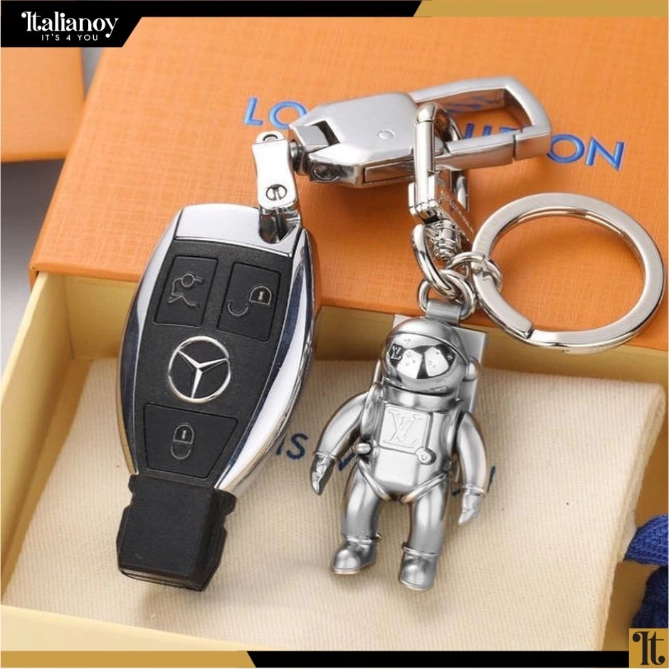 Astronaut Keychain L...