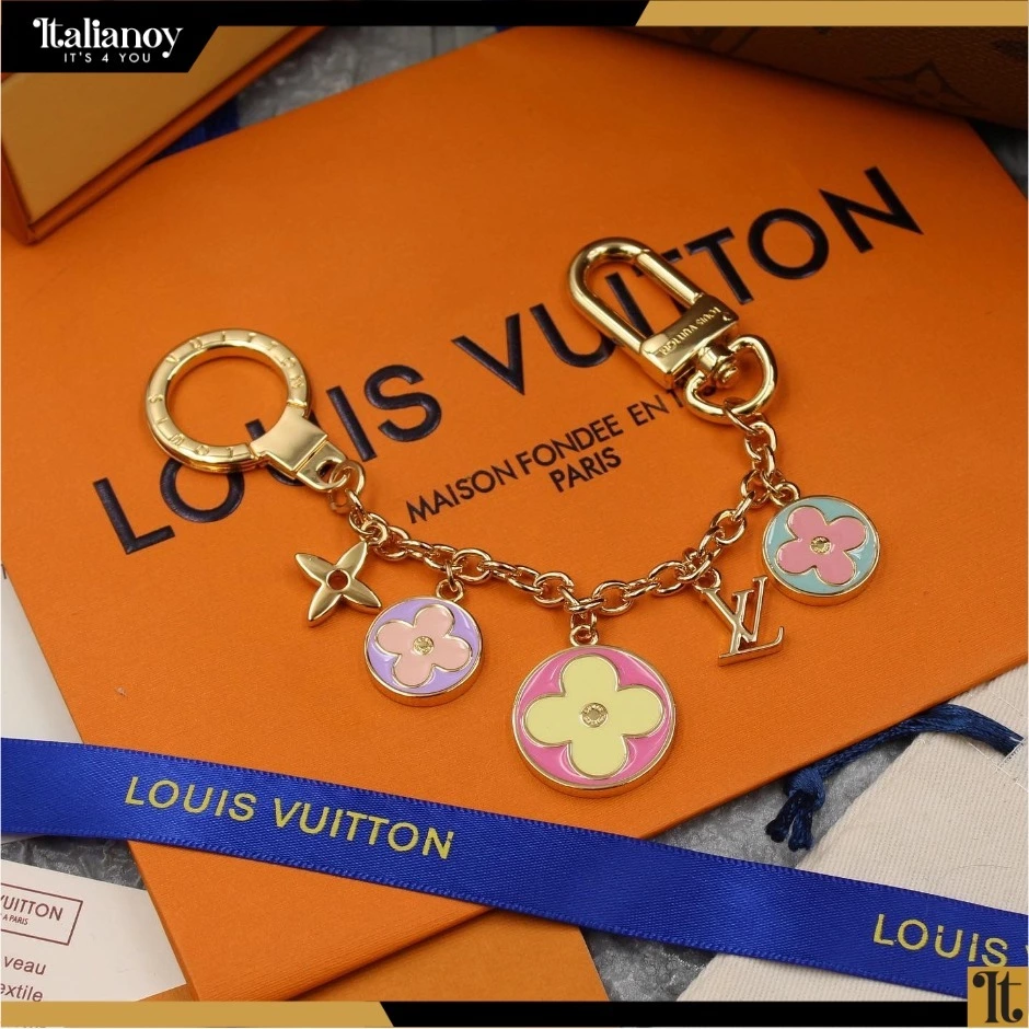 LOUIS VUITTON Monogram Multicolor Looping Charm