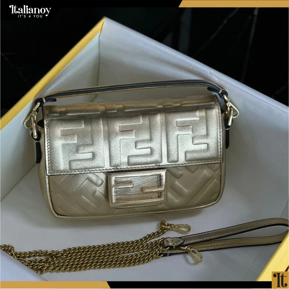 Fendi Shoulder bag