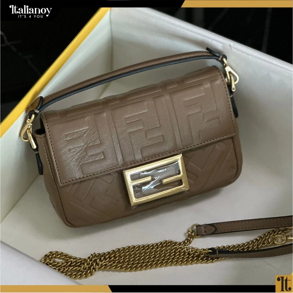 FENDI BAGUETTE MEDIUM BAG