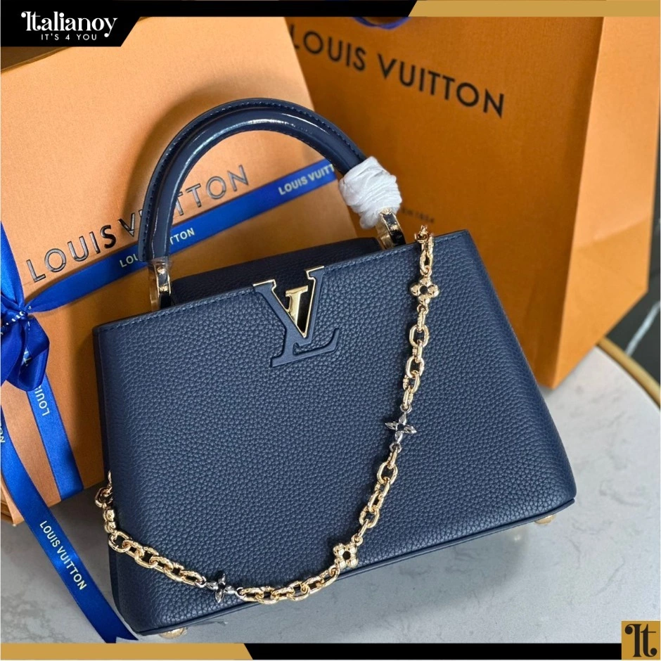 Capucines MM Bag Midnight Blue