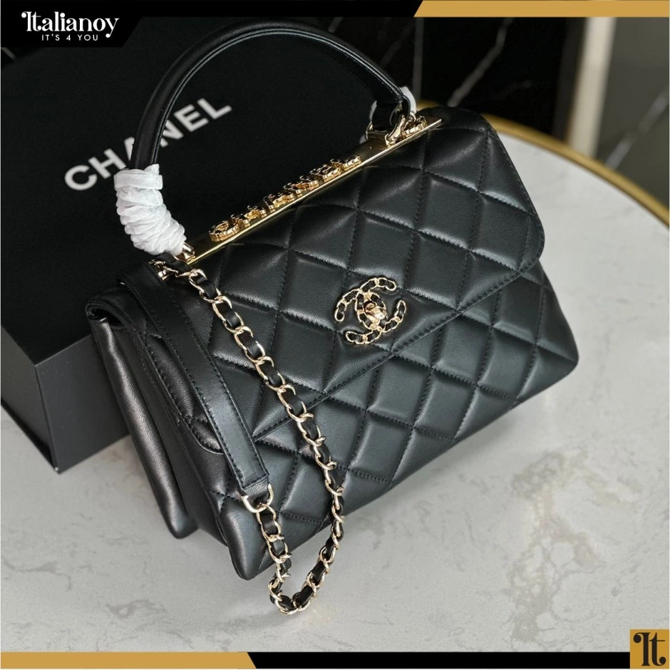 CHANEL Medium Flap Bag Lambskin With Gold Hardwar Black