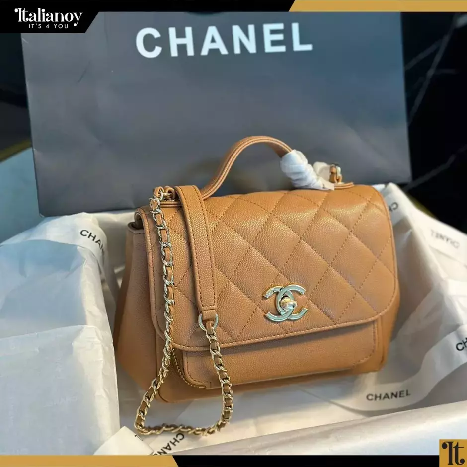 CHANEL Mini Messenger Bag