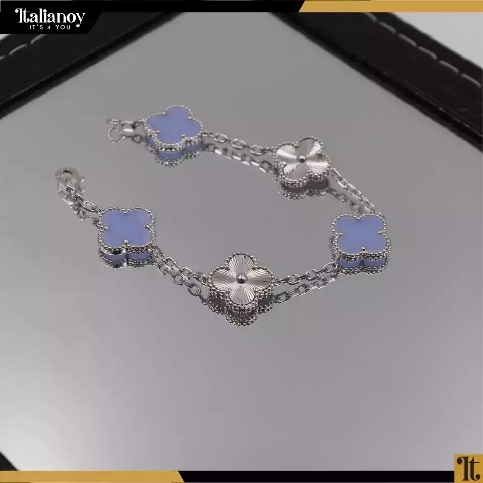 Vintage Alhambra pendant