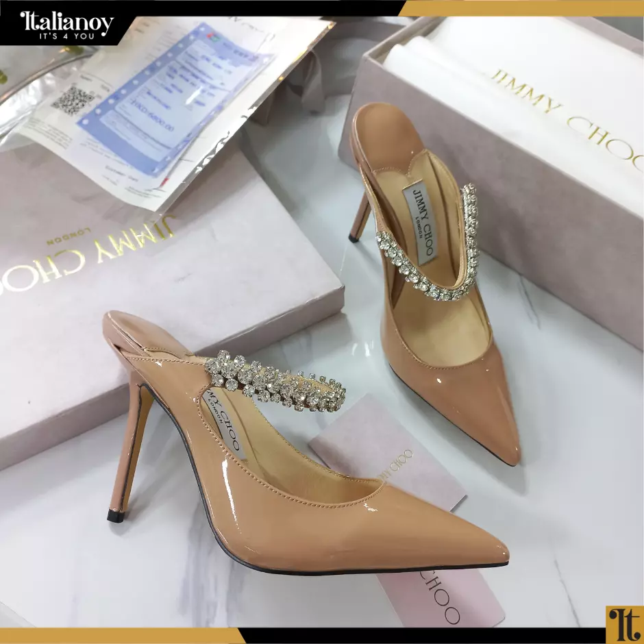 Ping open-toe shoes with an ornate design rose