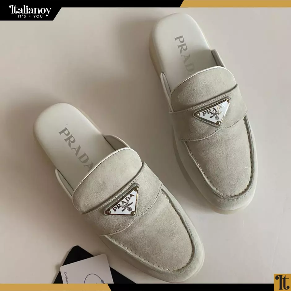 Suede leather sabots Ecru