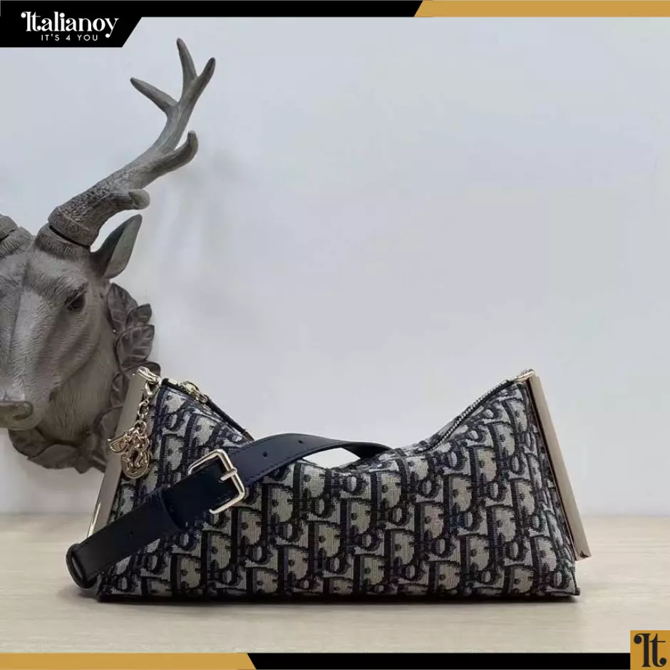 DIOR CLUB BAG Blue Dior Oblique Jacquard