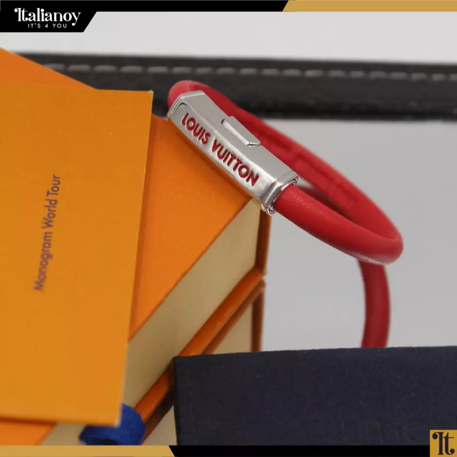 Louis Vuitton Space...