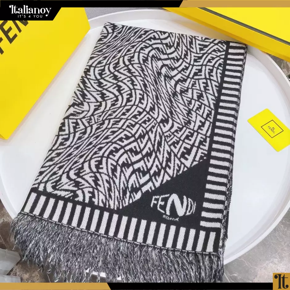 Scarf black wool stole