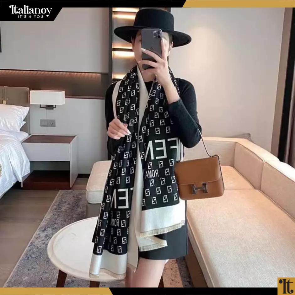 winter scarf Fendi black